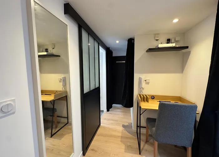 Grand - Au Faubourg - Centre Daire *