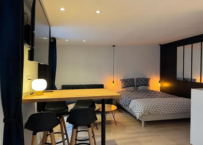 Grand - Au Faubourg - Centre *